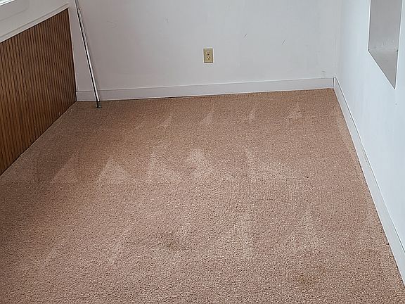 3rd image of 1115 Whitewater Ave #2