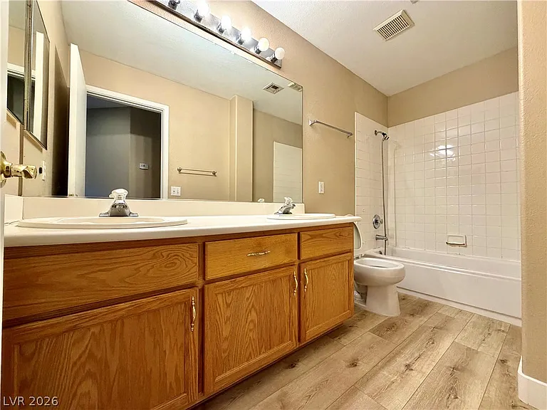 1870 Silver Bough Ct — Photo 27