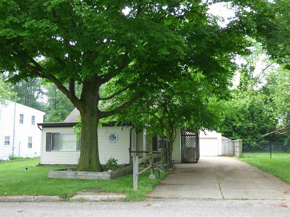 1st image of 54286 Terrace Ln