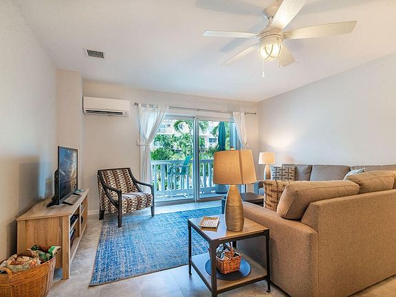3rd image of 2601 S Roosevelt Blvd APT 209B