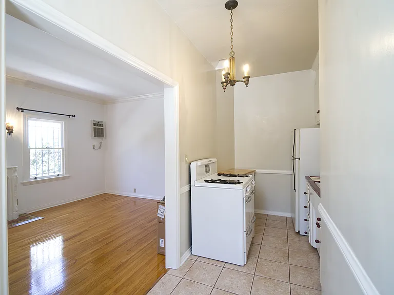 427 N Sierra Bonita Ave — Photo 13