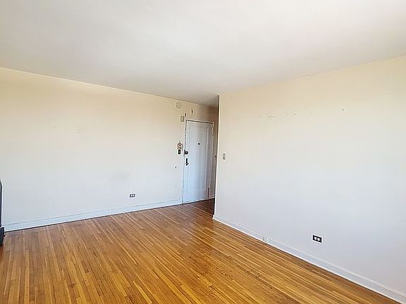 4th image of 393 Avenue S #6G