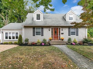 77 Obre Pl, Shrewsbury, NJ
