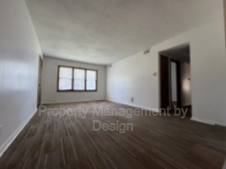 1033 5th St #6 — Photo 1