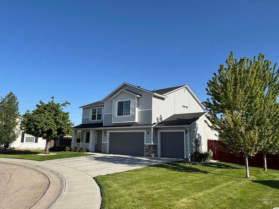 1st image of 138 NE Malad Ct