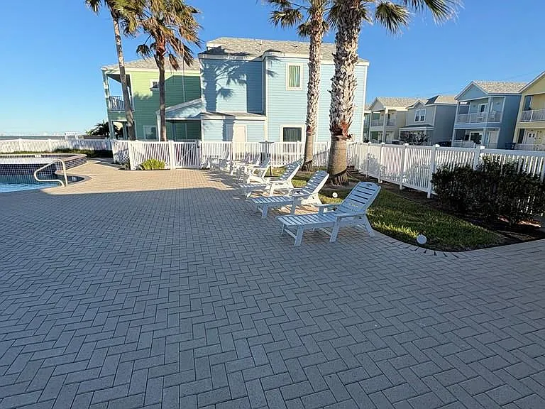 123 Las Joyas Blvd — Photo 17