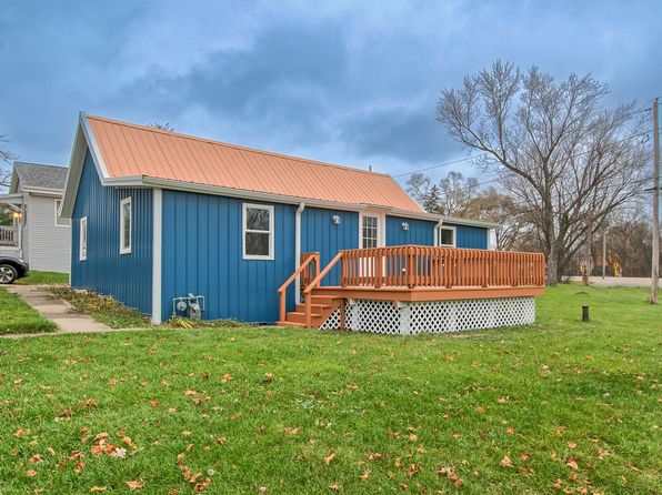 26769 N Genesee St, Wauconda, IL 60084