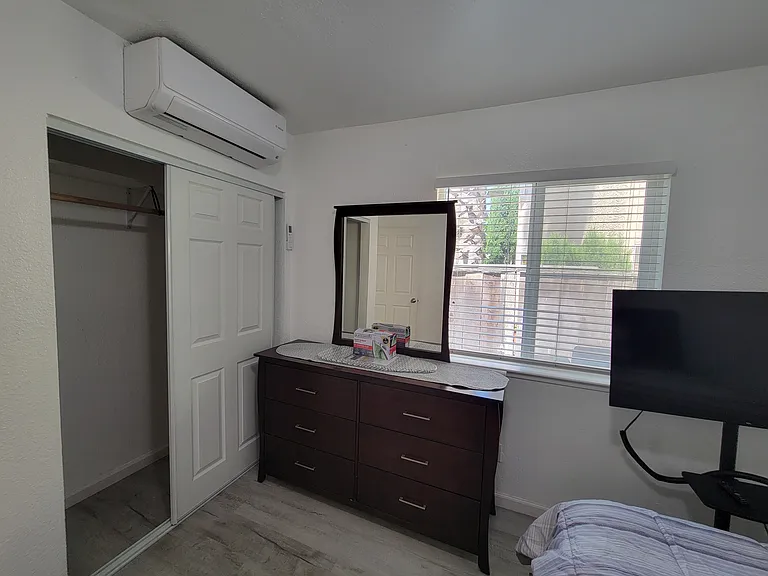 1649 Mellowood St #2 — Photo 11