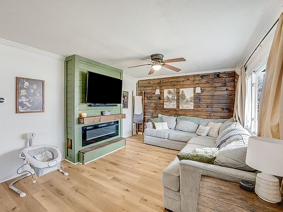 3rd image of 516 Willow St