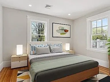 2 bed, 1.0 bath, 1100 sqft, $3,400 — Photo 2