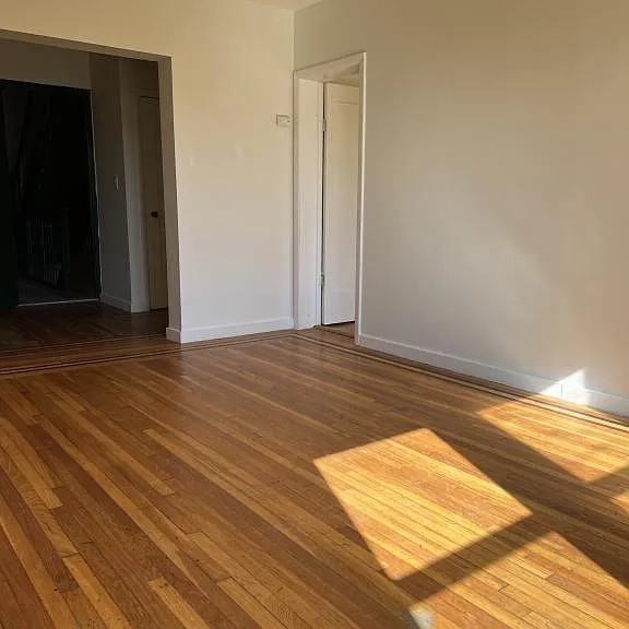 54 Saratoga Ave — Photo 7