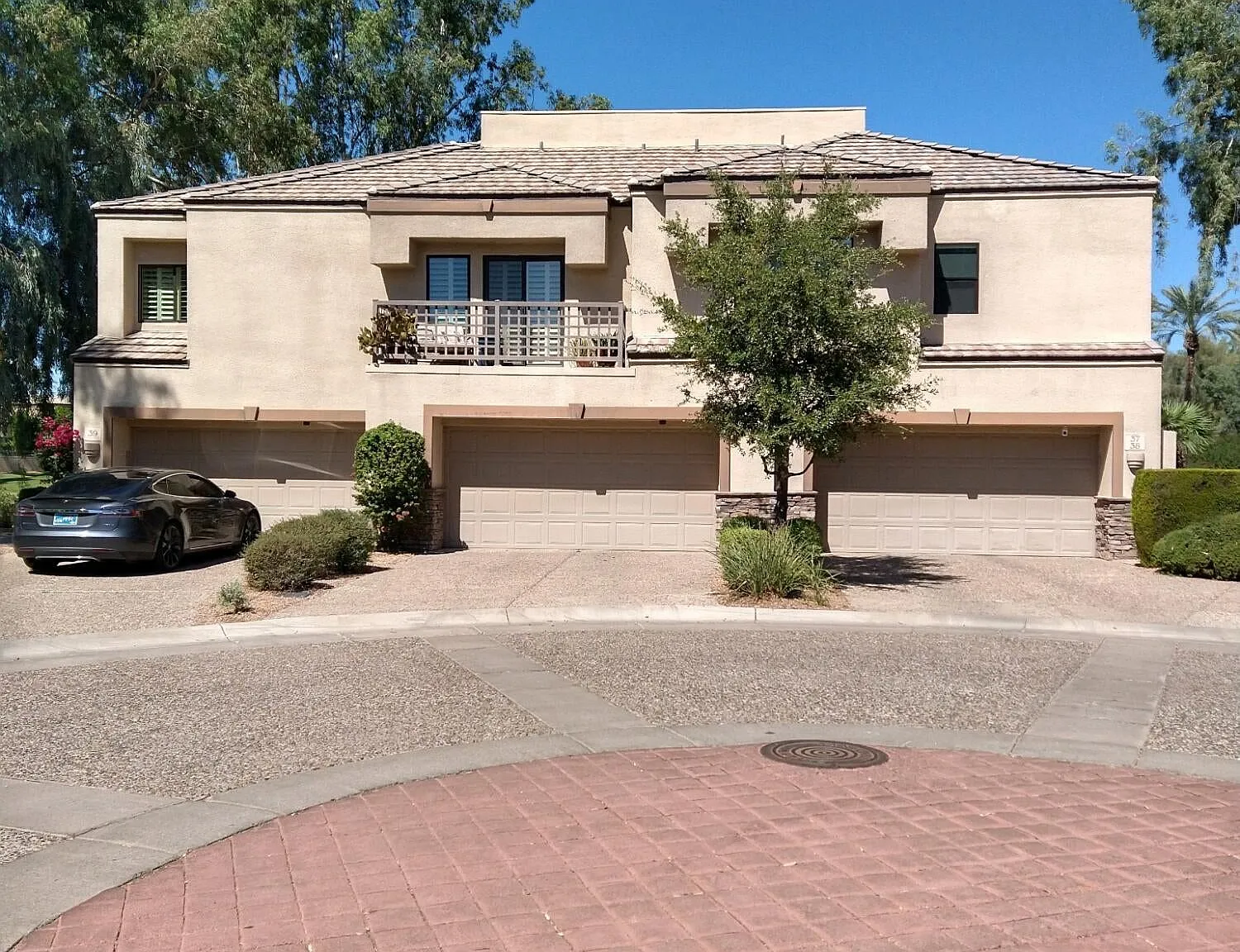 2 bed, 1544 sqft, $4,300 — Photo 2