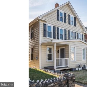602 W Main St, Waynesboro, PA, 17268