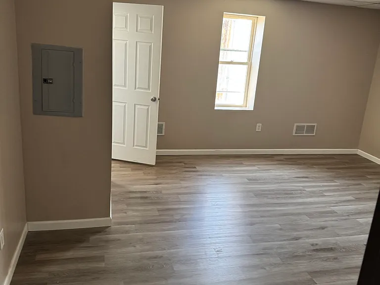 0 Desmond St #B — Photo 1