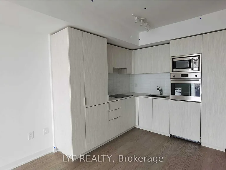 11 Wellesley St W #3103 — Photo 5