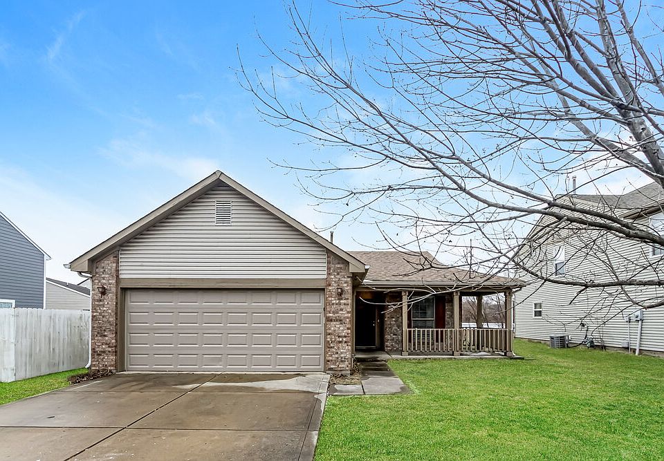 1st image of 5384 Lakeside Manor Dr