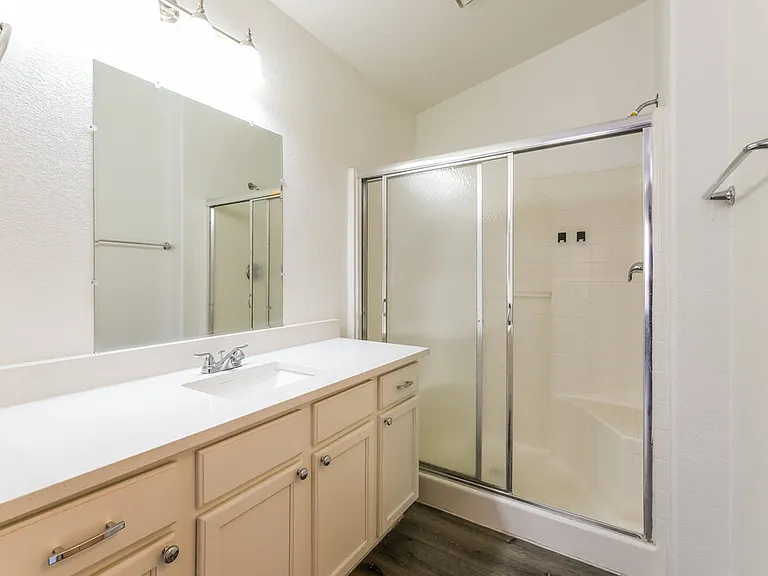 16183 W Buchanan St — Photo 12