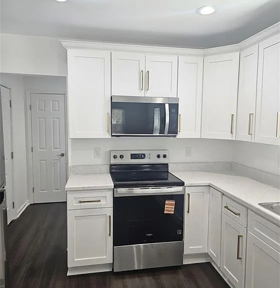 199 Carver Cir NW — Photo 4