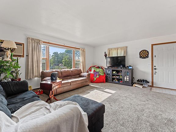 5th image of 602 7th Ave