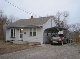408 SE 8th St, Fairfield, IL 62837