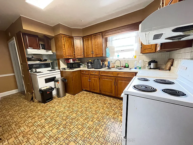 35 Bowman St — Photo 10