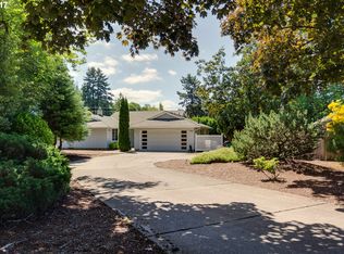 18230 SW Shawnee Trl, Tualatin, OR 97062