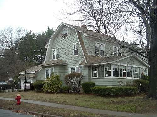 1st image of 402 Broadview Dr