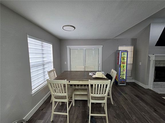 5th image of 3036 Beaver Creek St