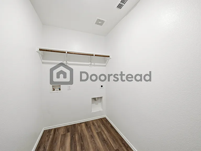 1213 Wildflower St — Photo 13