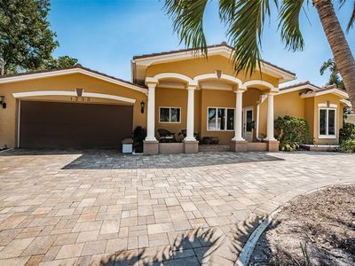 1233 Eden Isle Dr NE, Saint Petersburg, FL, 33704