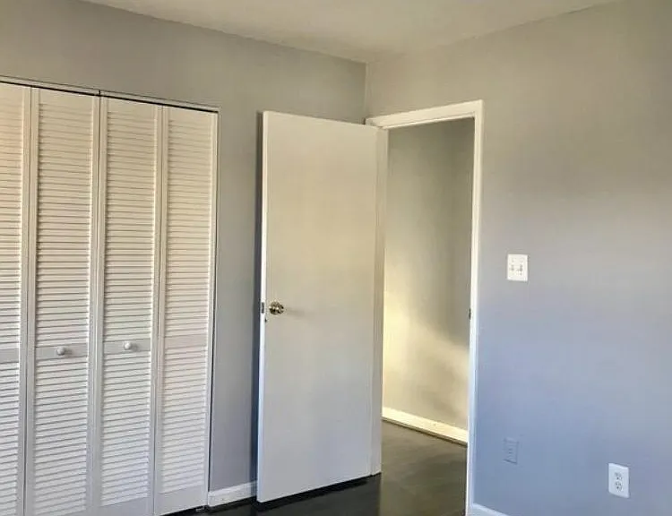 6207 Greeley Blvd — Photo 10