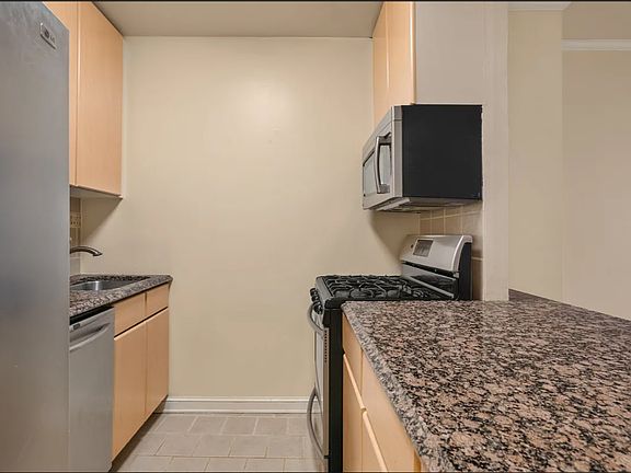 5th image of 21 S End Ave APT 735