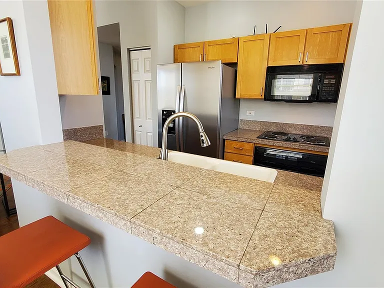 475 W 12th Ave #8H — Photo 13