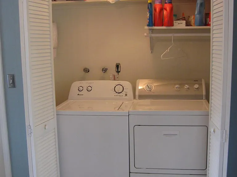 2418 W Malad St — Photo 5