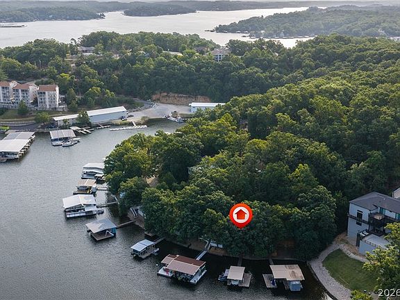 2nd image of 38 Pawnee Rd