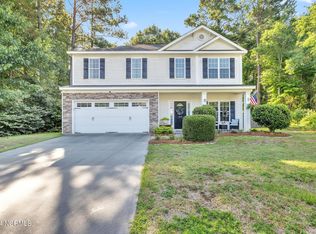 616 Weeping Willow Ln, Jacksonville, NC 28540