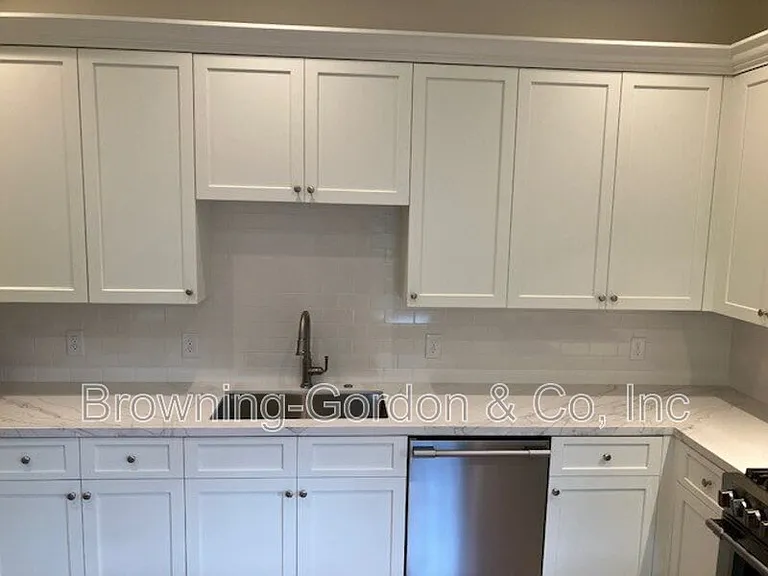 1005 W Eastland Ave — Photo 15