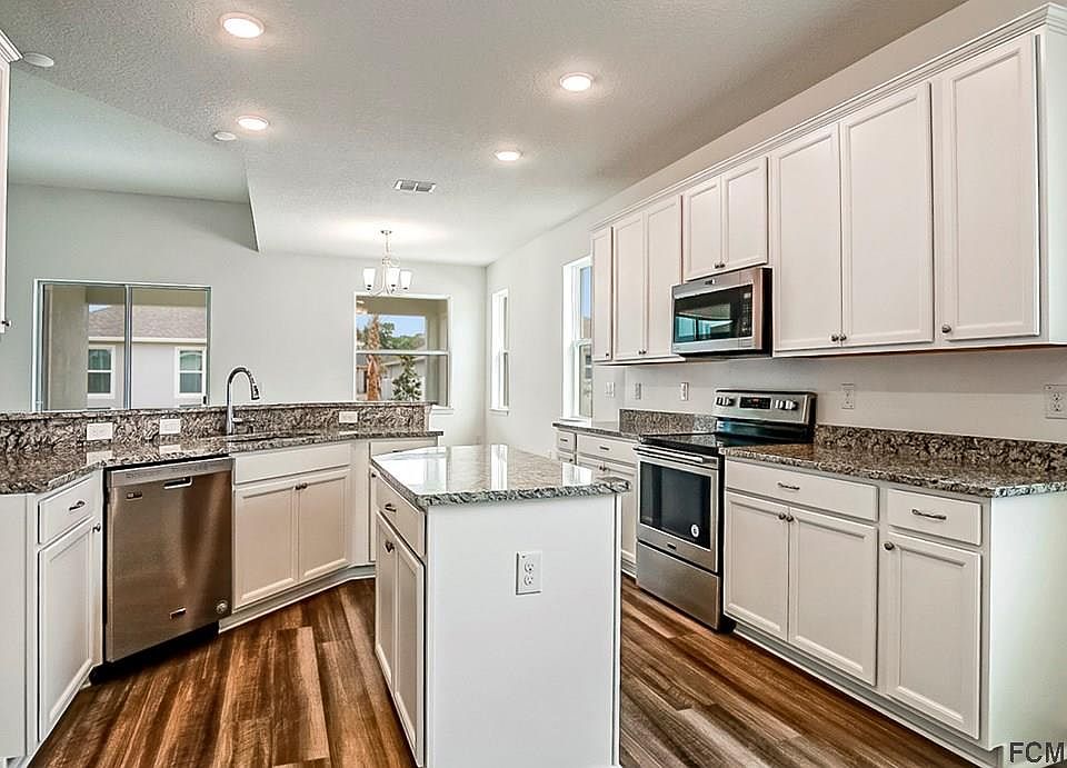 1st image of 59 Huntington Pl