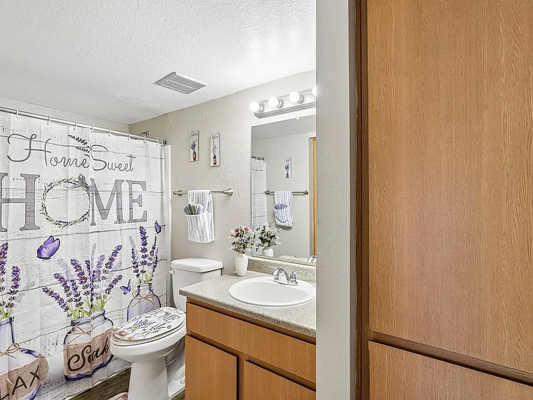 Acacia Pointe — Photo 15