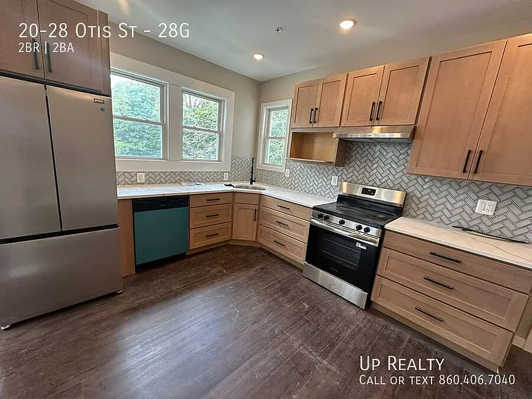 20-28 Otis St #28G — Photo 1