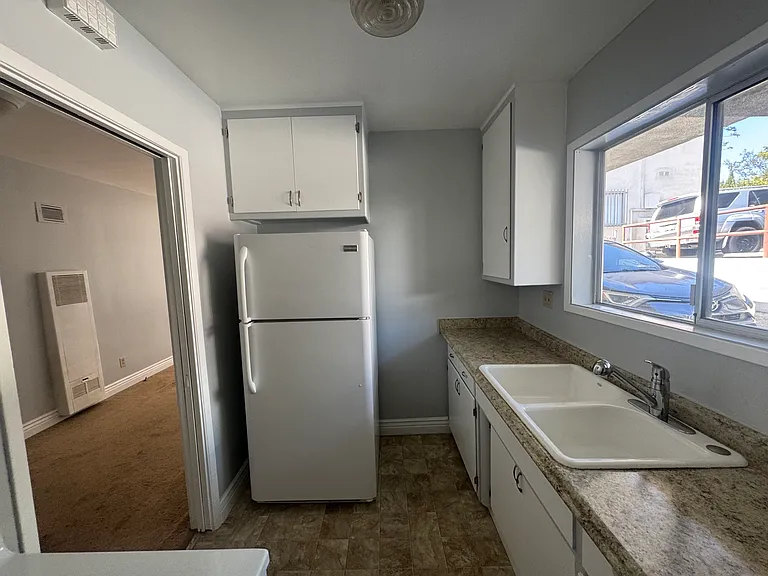 1947 S Shenandoah St #5 — Photo 6