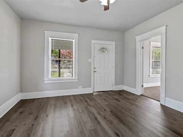 1107 Parkview Ave, Dallas, TX 75223