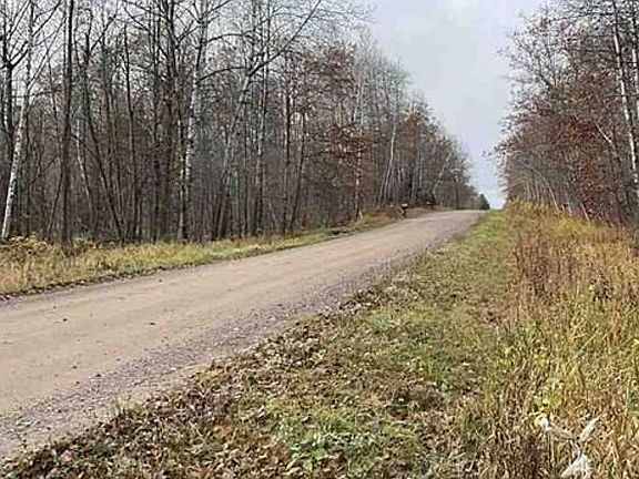 Exterior Neighborhood (street photo)