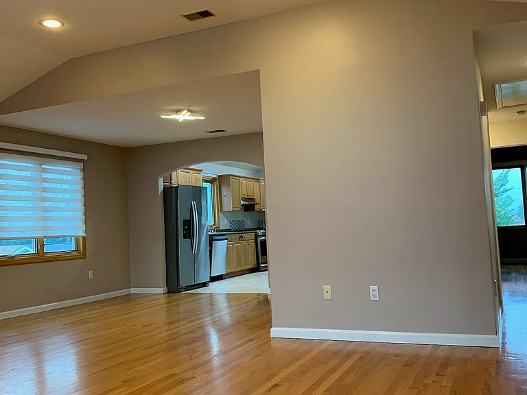 69 Summit Ave #2 — Photo 6