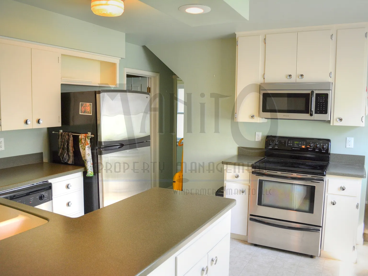 3 bed, 1.5 bath, 1670 sqft, $1,850 — Photo 4