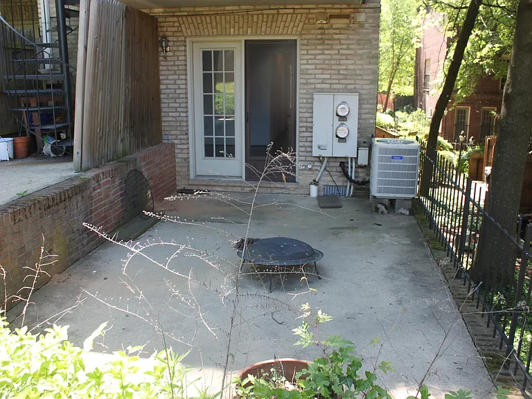 4609 Macarthur Blvd NW #A — Photo 23