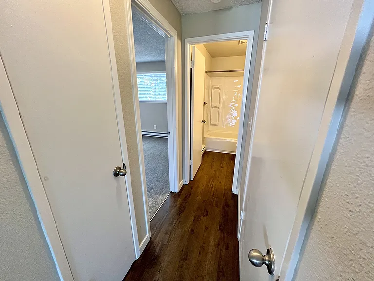 Bridgeporter Apartments — Photo 27