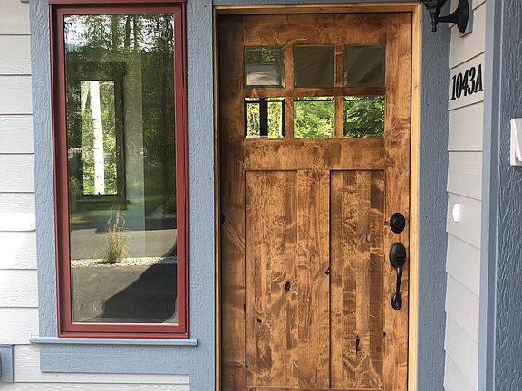 3rd image of 1043 Mountain Park Dr