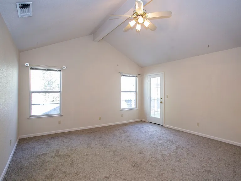 5809 Lincoln Ave — Photo 10