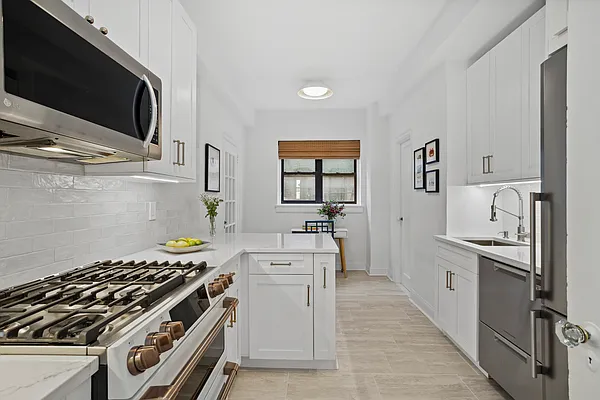 229 East 79th Street #4E in Yorkville, Manhattan | StreetEasy